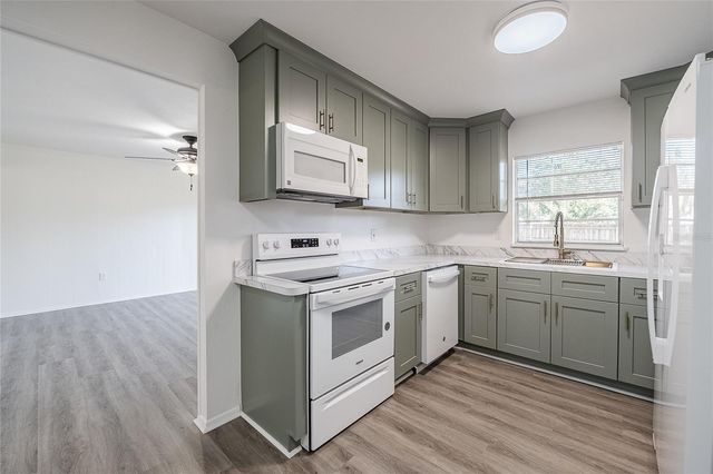 5653 LA SERENA AVENUE, Lakeland, FL 33809