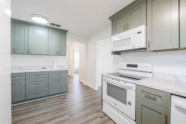 5653 LA SERENA AVENUE, Lakeland, FL 33809