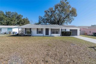 5653 LA SERENA AVENUE, Lakeland, FL 33809