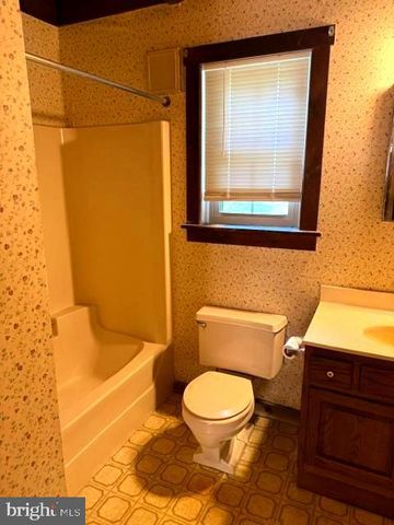319 CAROL LYNN DR, Willow Street, PA 17584