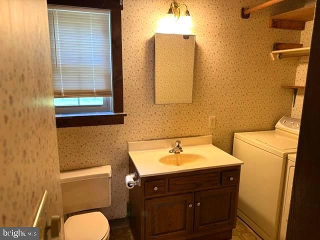 319 CAROL LYNN DR, Willow Street, PA 17584