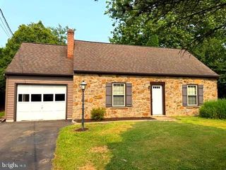 319 CAROL LYNN DR, Willow Street, PA 17584
