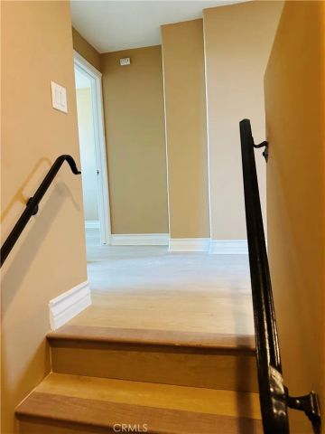 5555 Carpenter 4, Valley Village, CA 91607