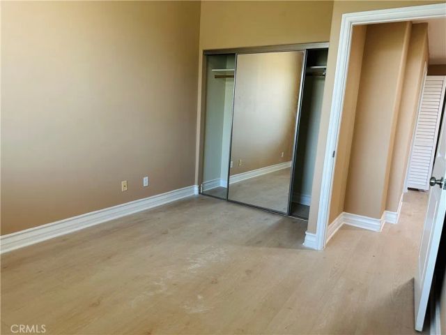5555 Carpenter 4, Valley Village, CA 91607