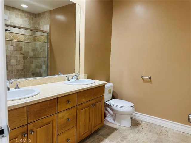 5555 Carpenter 4, Valley Village, CA 91607