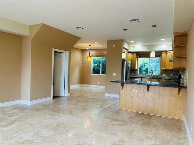 5555 Carpenter 4, Valley Village, CA 91607