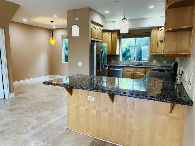 5555 Carpenter 4, Valley Village, CA 91607