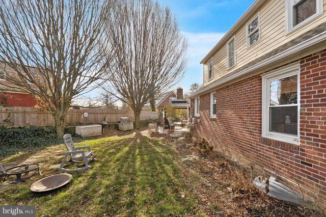 145 MERRYBROOK DR, Havertown, PA 19083