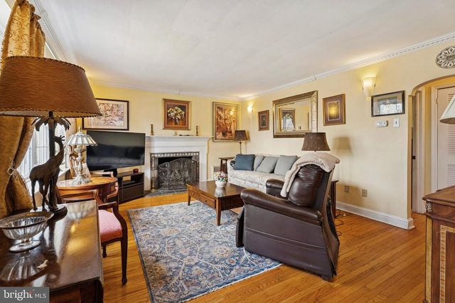 145 MERRYBROOK DR, Havertown, PA 19083