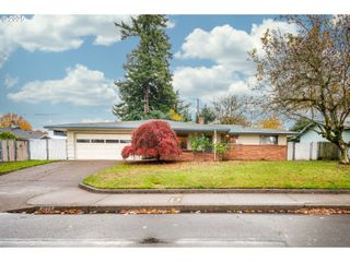 13222 Ne FREMONT St, Portland, OR 97230