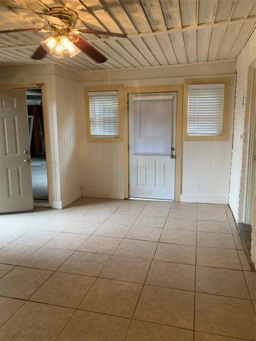 15015 Gladebrook Drive, Houston, TX 77068