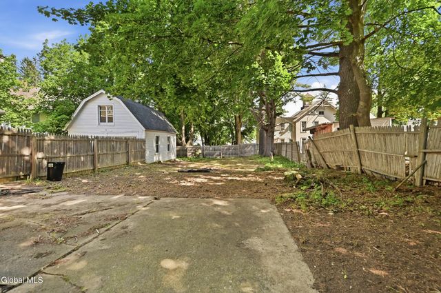 69 Prospect Avenue, Gloversville, NY 12078
