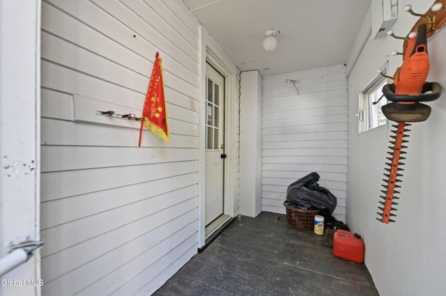 69 Prospect Avenue, Gloversville, NY 12078