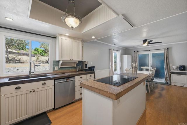 2351 Stewart Place, Escondido, CA 92027