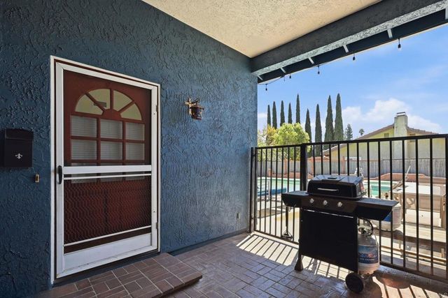 2351 Stewart Place, Escondido, CA 92027
