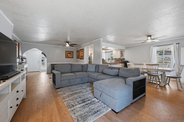 2351 Stewart Place, Escondido, CA 92027