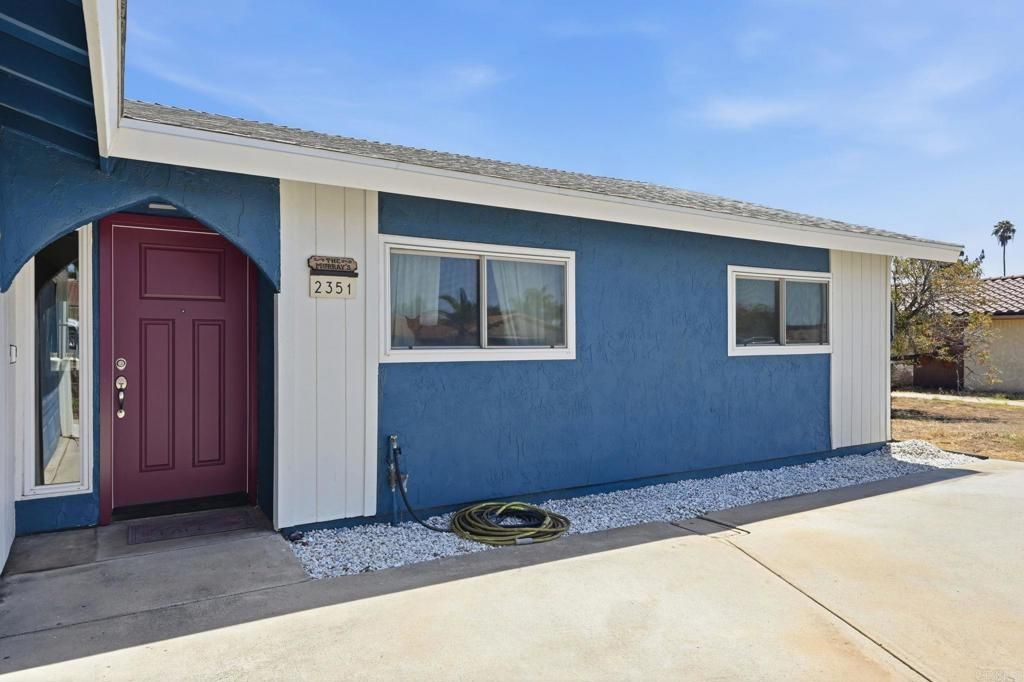 2351 Stewart Place, Escondido, CA 92027