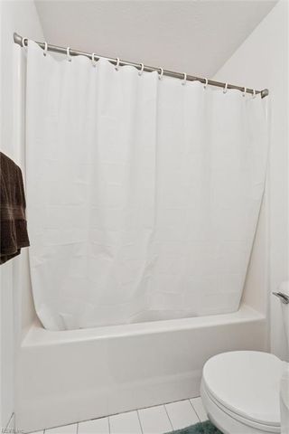 402 Boundary RD, Yorktown, VA 23690