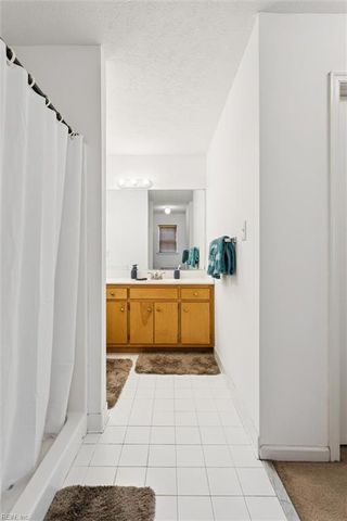 402 Boundary RD, Yorktown, VA 23690