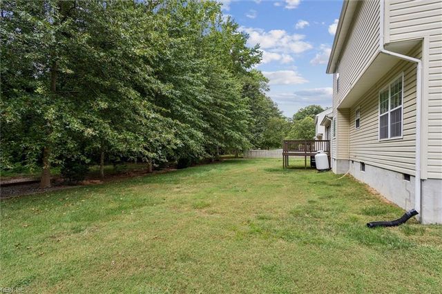402 Boundary RD, Yorktown, VA 23690