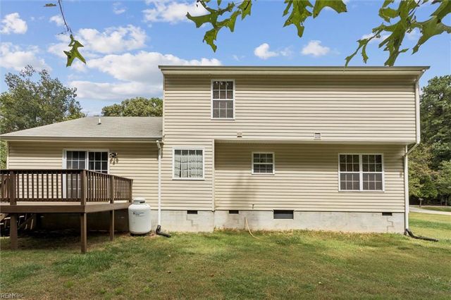 402 Boundary RD, Yorktown, VA 23690