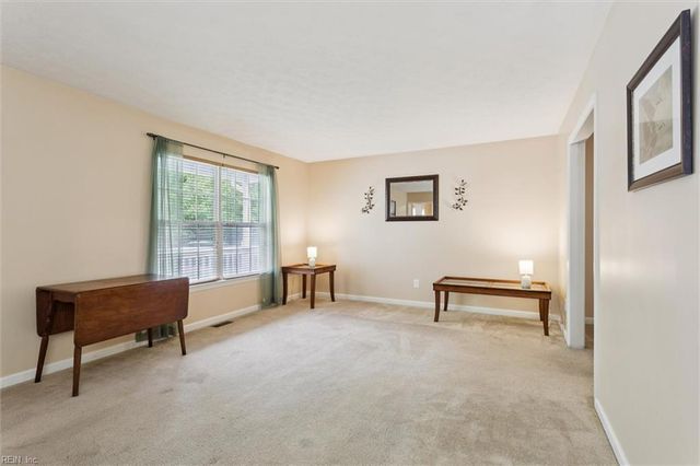 402 Boundary RD, Yorktown, VA 23690