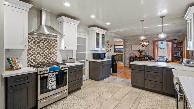 725 Valle Vista Ave, Vallejo, CA 94590