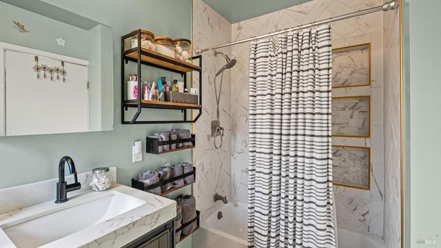 725 Valle Vista Ave, Vallejo, CA 94590