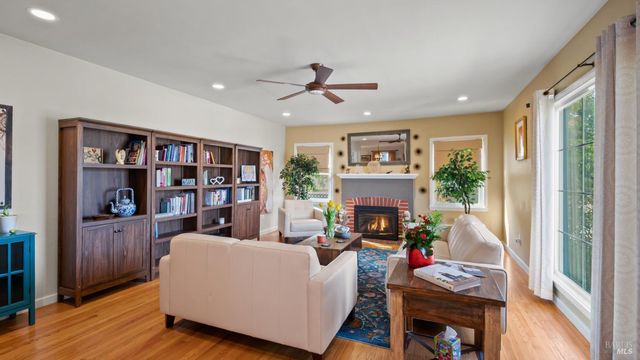 725 Valle Vista Ave, Vallejo, CA 94590