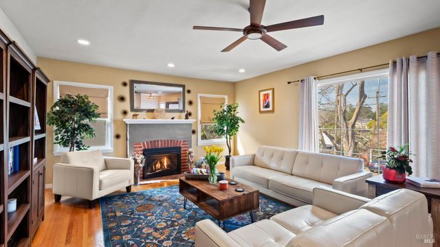 725 Valle Vista Ave, Vallejo, CA 94590