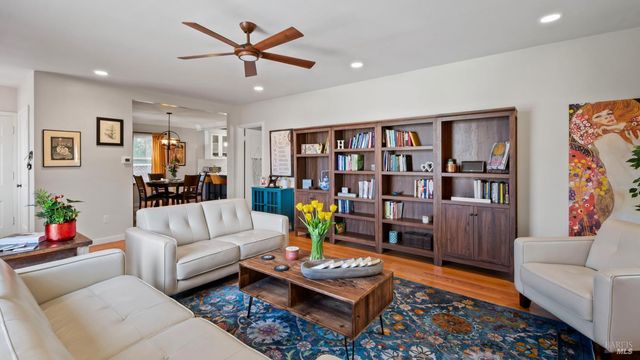 725 Valle Vista Ave, Vallejo, CA 94590