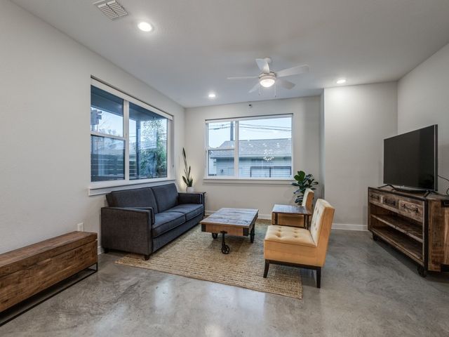 5404 Winton Street, Dallas, TX 75206