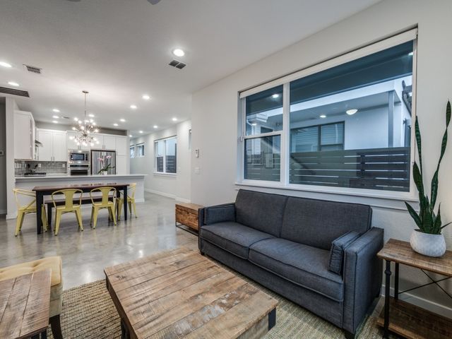5404 Winton Street, Dallas, TX 75206