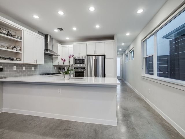 5404 Winton Street, Dallas, TX 75206