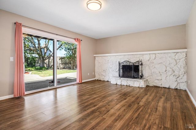 4491 Filbert Ct, Rohnert Park, CA 94928