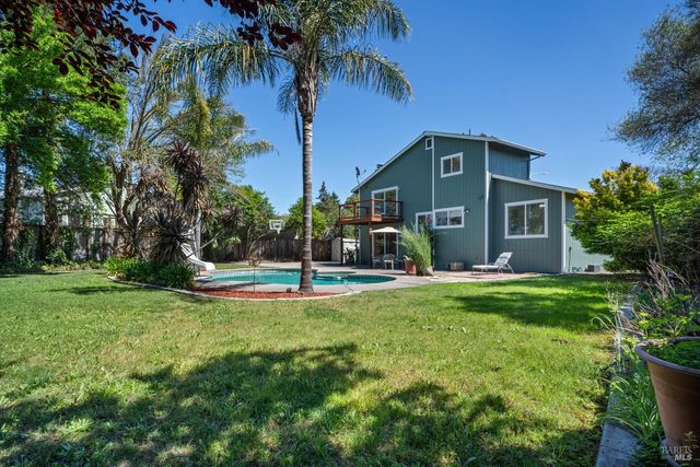 4491 Filbert Ct, Rohnert Park, CA 94928