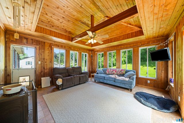 55 Hacienda Circle, Southington, CT 06479