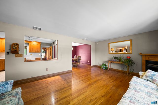 55 Hacienda Circle, Southington, CT 06479
