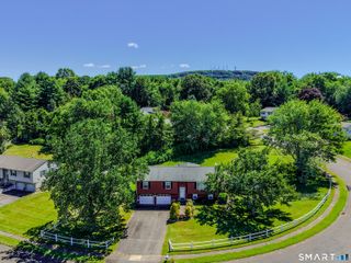 55 Hacienda Circle, Southington, CT 06479