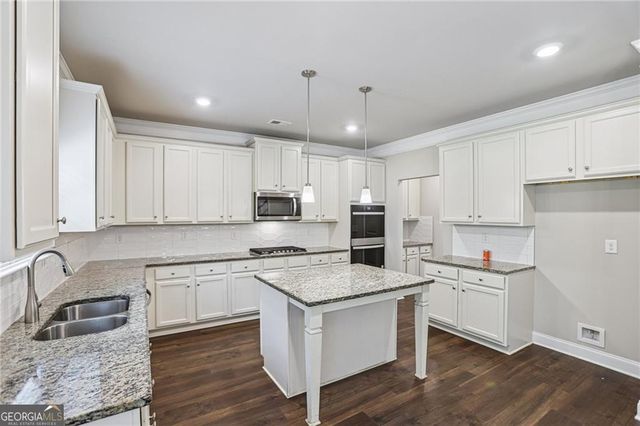525 Gregs Place, Mcdonough, GA 30253