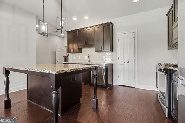 898 Westmoreland Circle NW, Atlanta, GA 30318