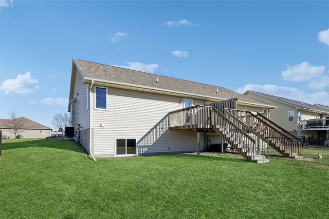 201 S 20th Street, Indianola, IA 50125