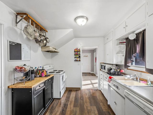 3854 Summers Lane, Klamath Falls, OR 97603