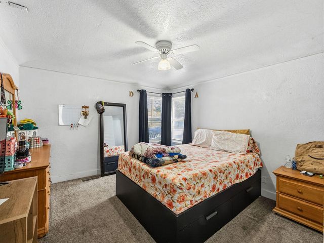 3854 Summers Lane, Klamath Falls, OR 97603