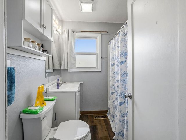 3854 Summers Lane, Klamath Falls, OR 97603