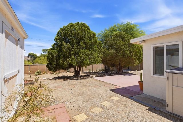 10931 Mescalero, Morongo Valley, CA 92256