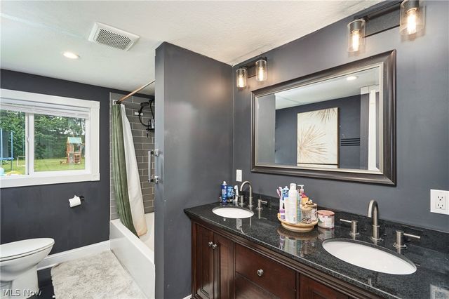 7903 Stoneridge Road, Macedonia, OH 44056