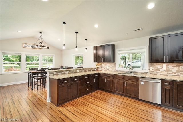 7903 Stoneridge Road, Macedonia, OH 44056