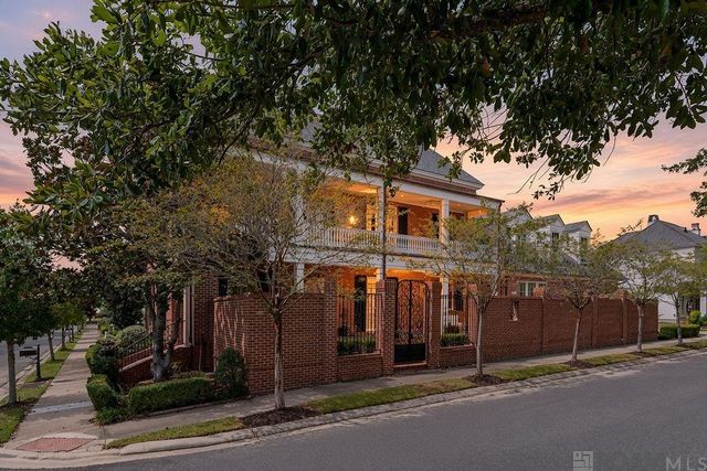 11447 Center Court Blvd, Baton Rouge, LA 70810