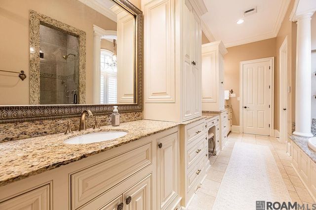 11447 Center Court Blvd, Baton Rouge, LA 70810